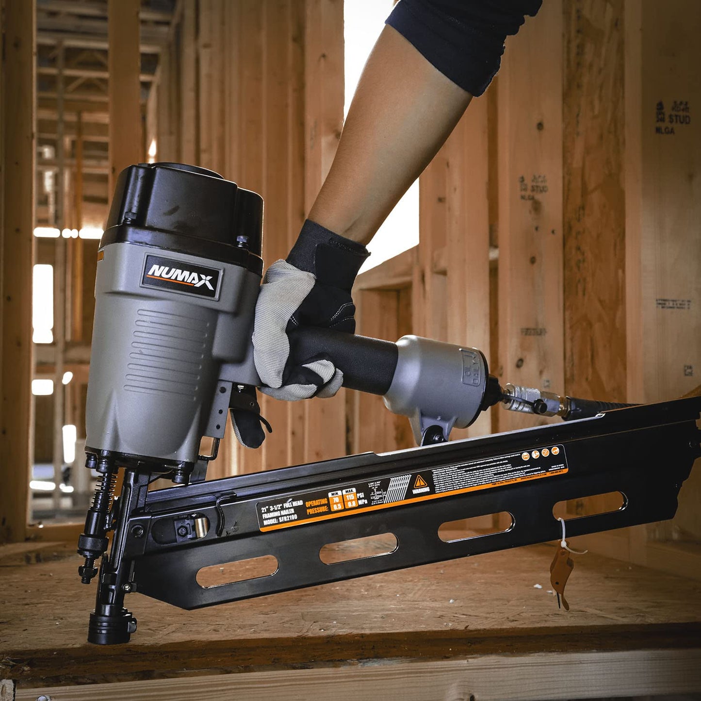 NuMax SFR2190WN Pneumatic 21 Degree 3-1/2" Full Round Head Framing Nailer with Nails (500 Count)